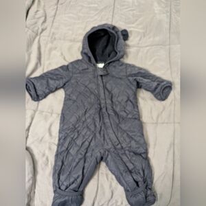 Uniqlo Quilted Hooded 3-6 Months Baby One-Piece Warm Cozy Winter Playsuit EUC